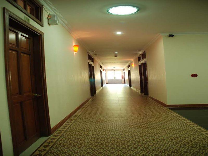 Ha Long Hotel チャウドック エクステリア 写真